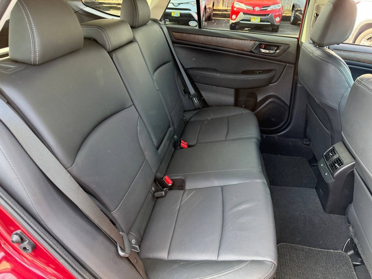 Used 2016 Subaru Outback 2.5i Limited AWD/4WD image 40