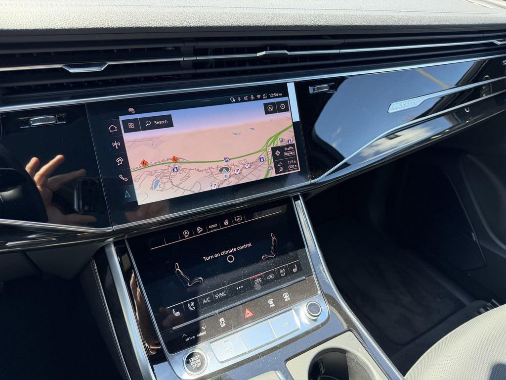 New 2026 Audi Q7 3.0T Premium Plus AWD/4WD image 24