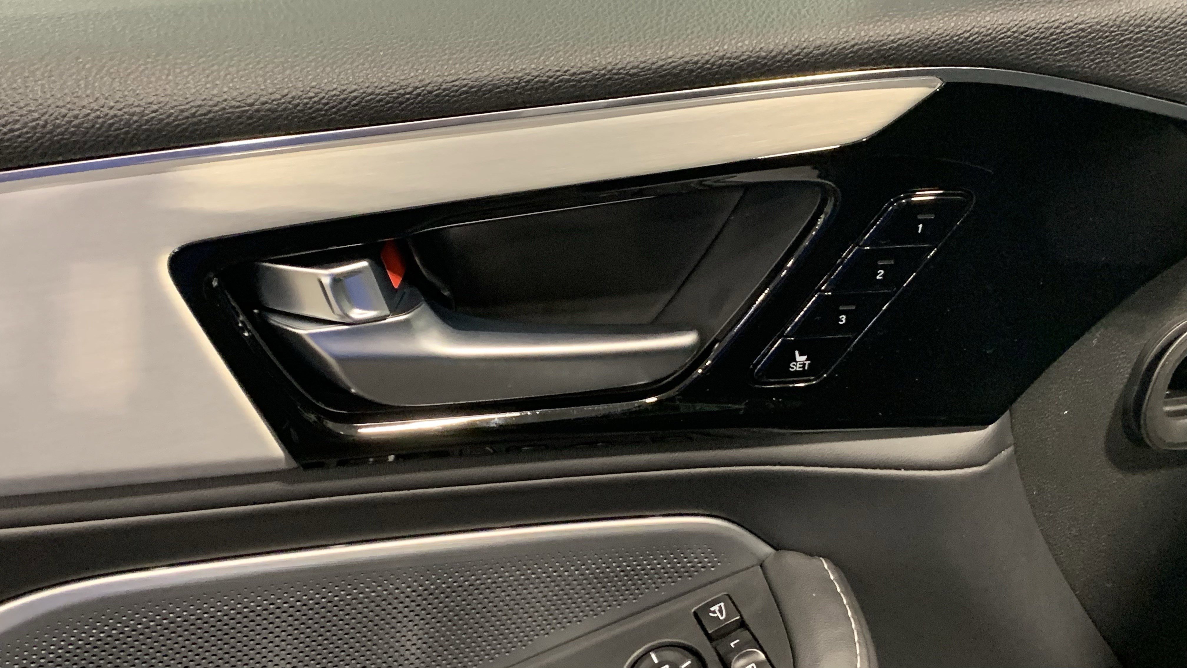 Certified 2026 Acura MDX FWD w/ Technology Package image 55