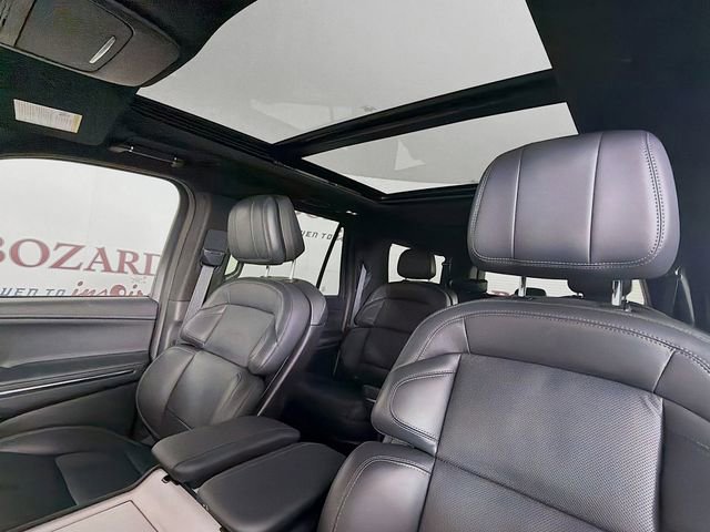 New 2025 Lincoln Navigator L Reserve w/ Jet Appearance Package image 23