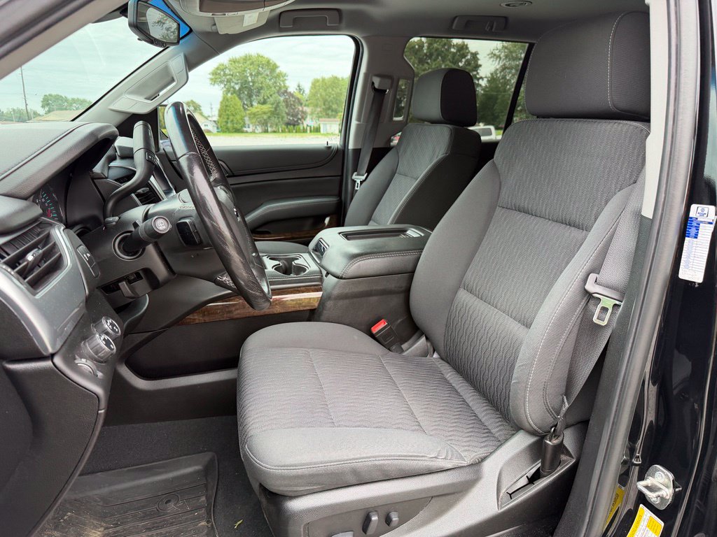 Used 2019 Chevrolet Tahoe LS AWD/4WD image 3