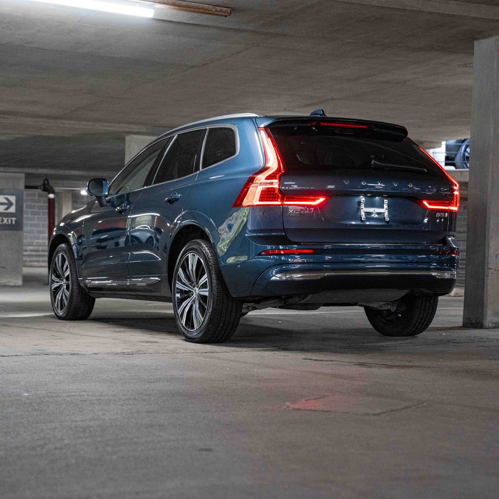 Certified 2023 Volvo XC60 B5 Plus w/ Climate Package AWD/4WD image 5