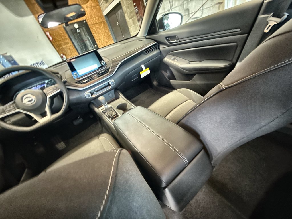 New 2026 Nissan Altima 2.5 SV AWD/4WD image 22