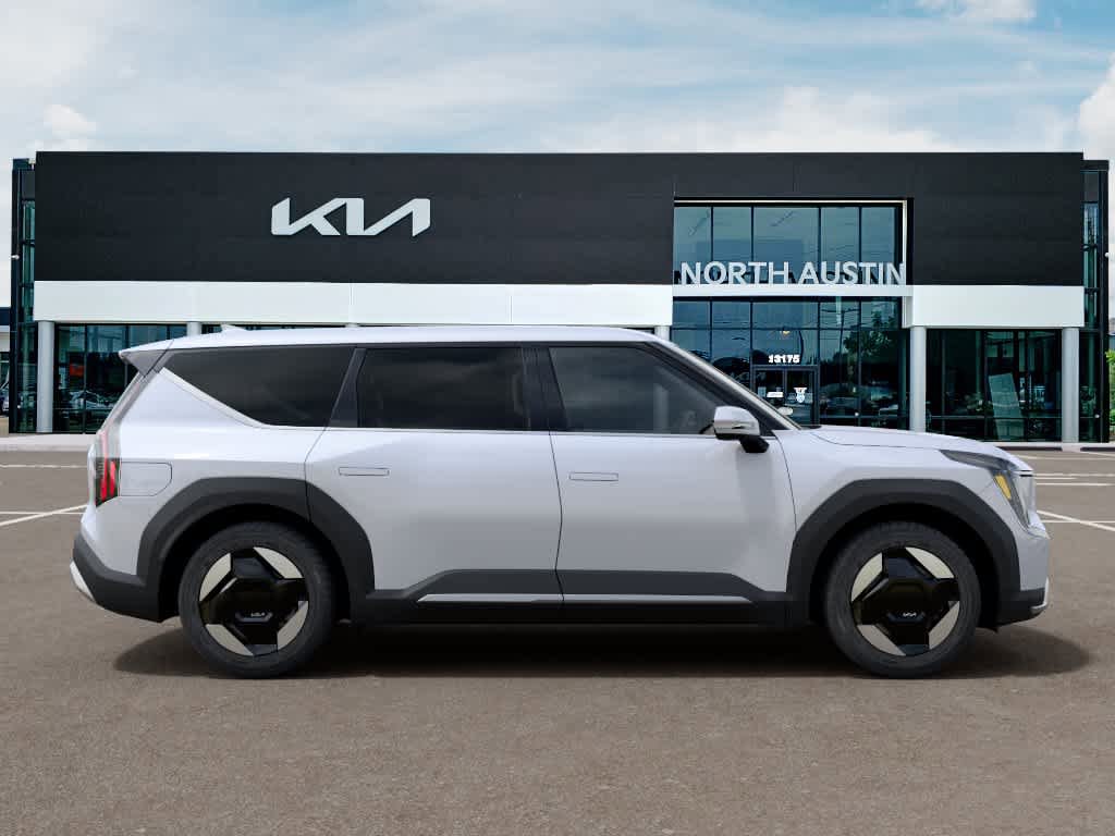 New 2026 Kia EV9 Light RWD image 7
