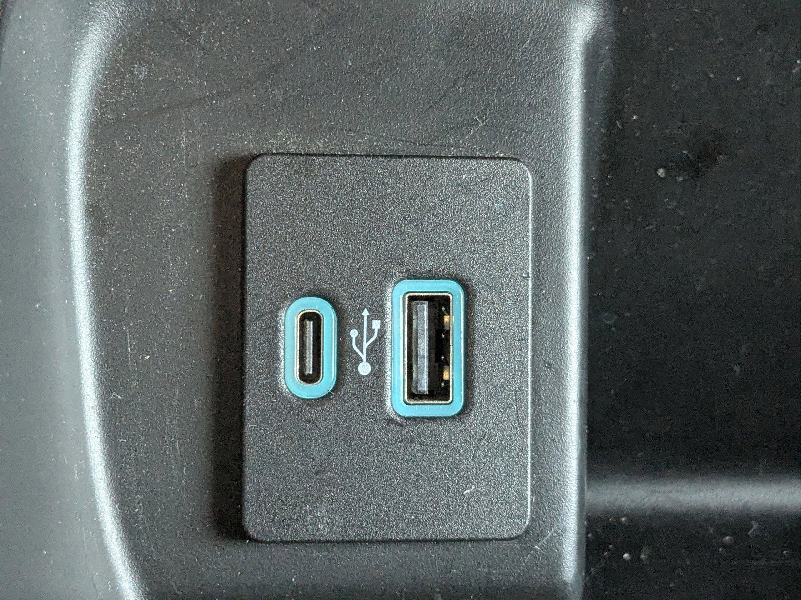 Used 2024 Ford F150 XLT w/ Mobile Office Package AWD/4WD image 18