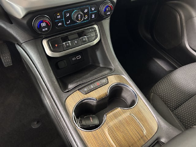 Used 2021 GMC Acadia SLE FWD image 19