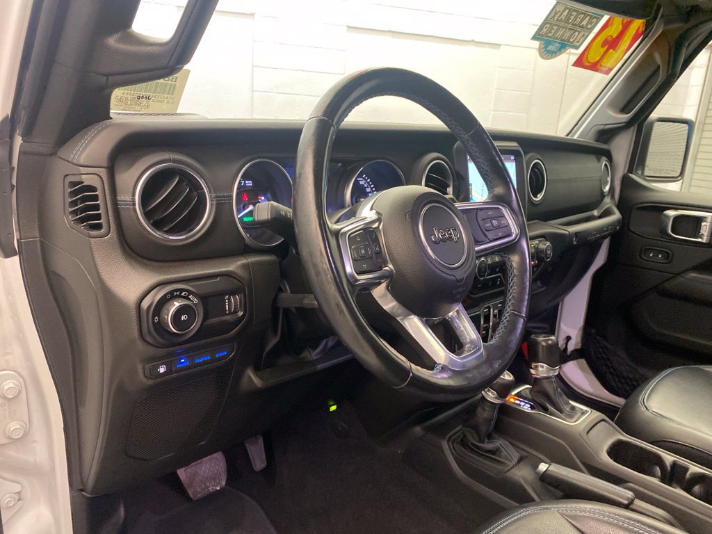 Used 2023 Jeep Wrangler Unlimited Rubicon 4xe w/ Cold Weather Group AWD/4WD image 20