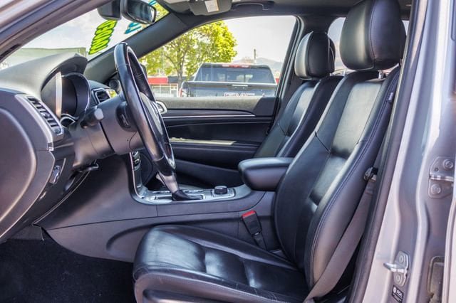 Used 2021 Jeep Grand Cherokee Limited AWD/4WD image 6