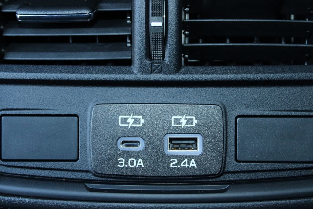 Used 2025 Subaru Forester Premium AWD/4WD image 29
