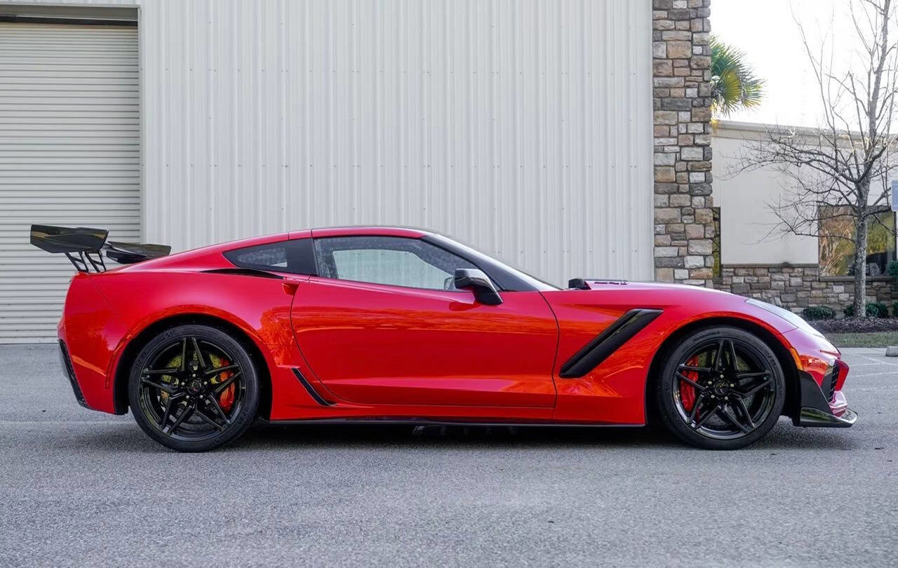 Used 2019 Chevrolet Corvette ZR1 image 9