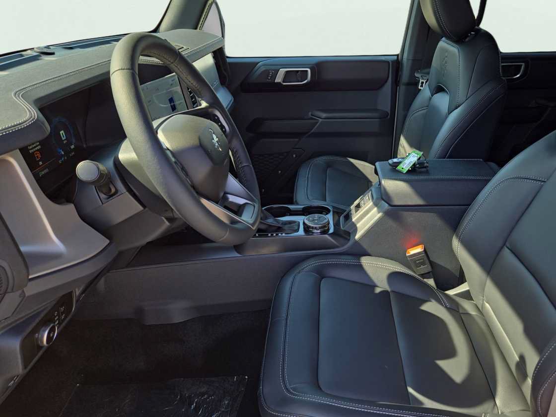 New 2026 Ford Bronco Outer Banks AWD/4WD image 9