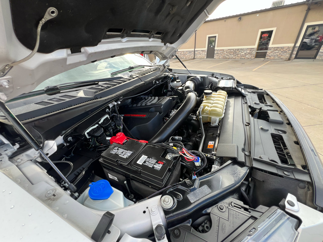 Used 2019 Ford F150 Raptor w/ Equipment Group 802A Luxury image 76
