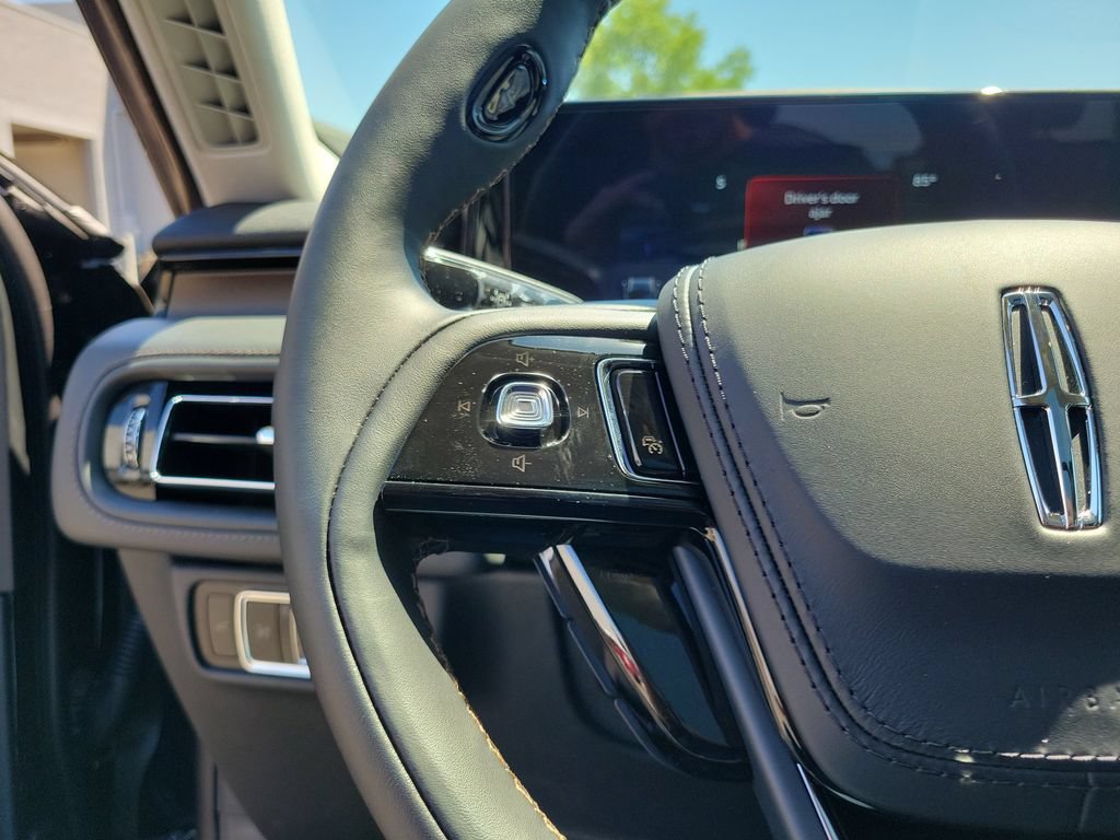New 2026 Lincoln Aviator Reserve w/ Illumination Package AWD/4WD image 25