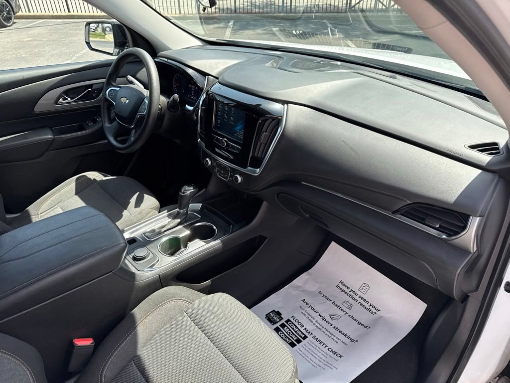 Used 2018 Chevrolet Traverse LS FWD image 33