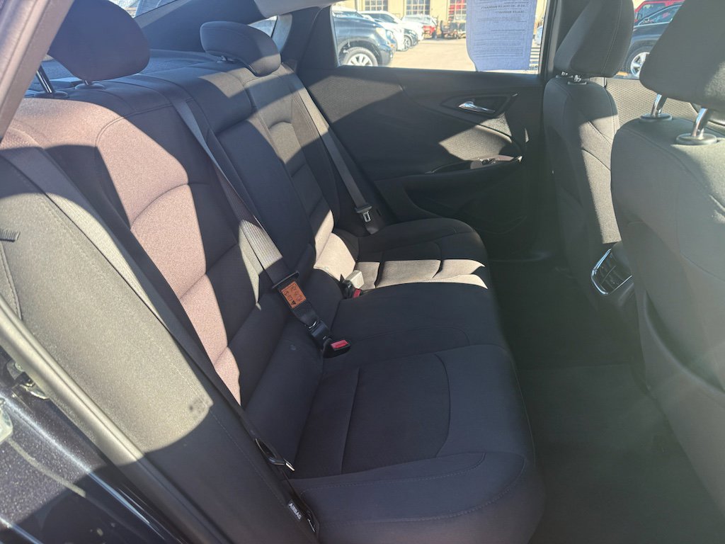 Used 2022 Chevrolet Malibu LT image 18