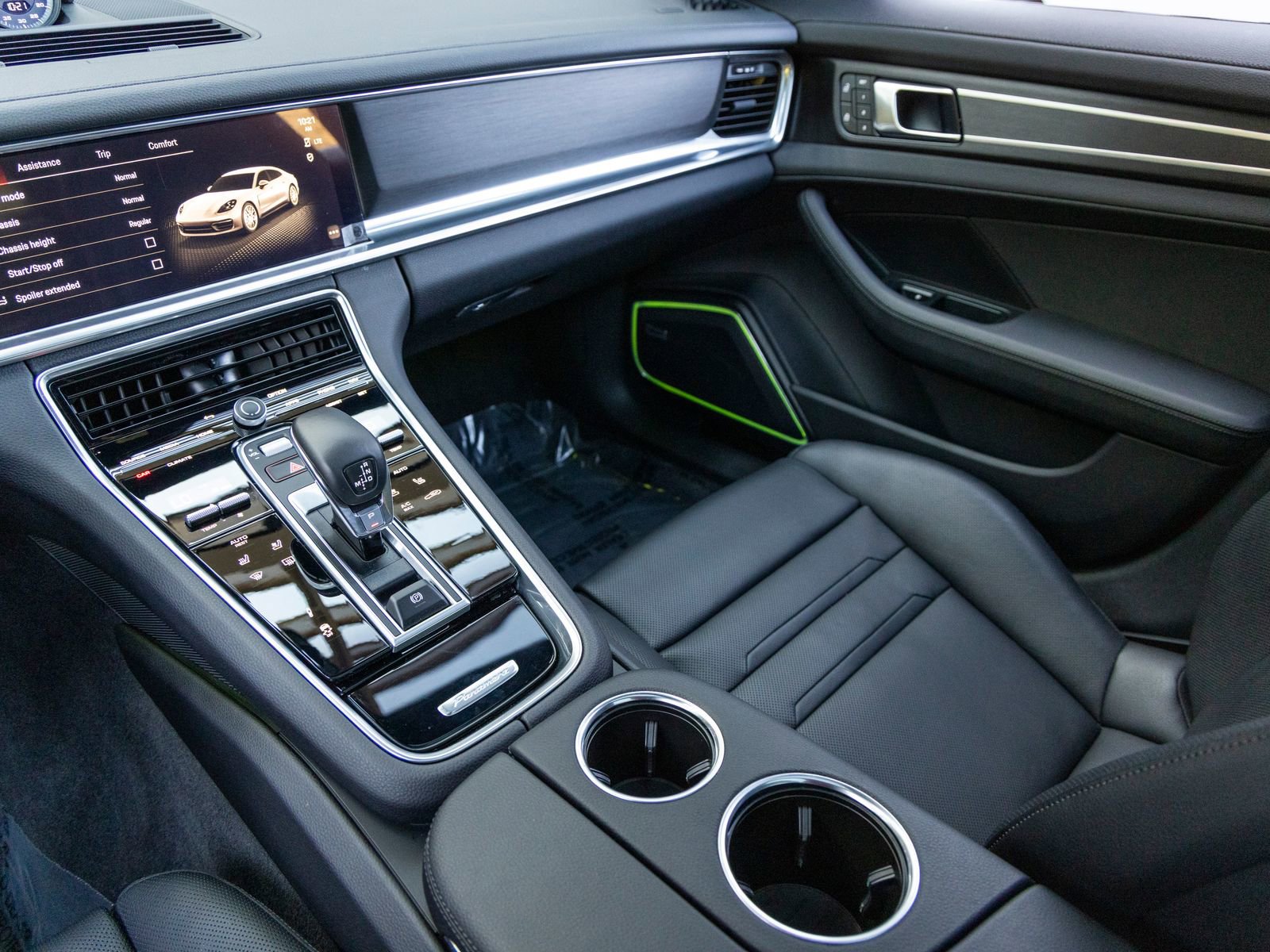 Certified 2023 Porsche Panamera Platinum Edition image 44