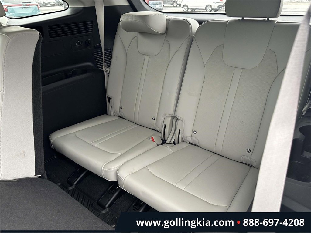 Certified 2024 Kia Sorento S w/ Panoramic Sunroof Package image 8