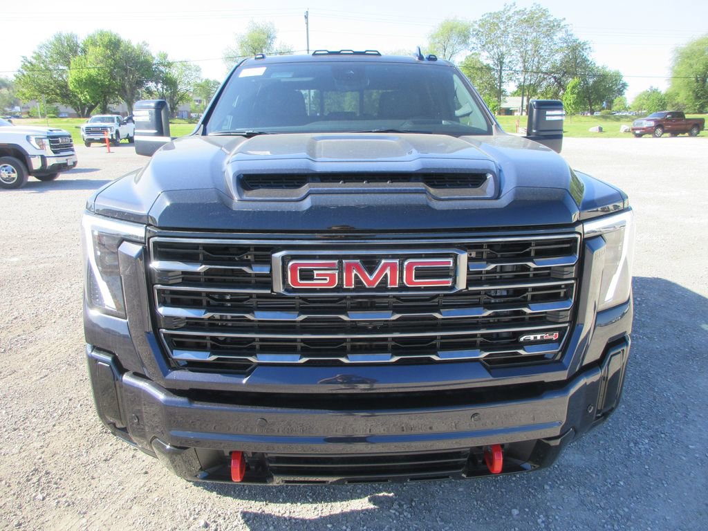 New 2026 GMC Sierra 3500 AT4 w/ AT4 Premium Plus Package AWD/4WD image 11