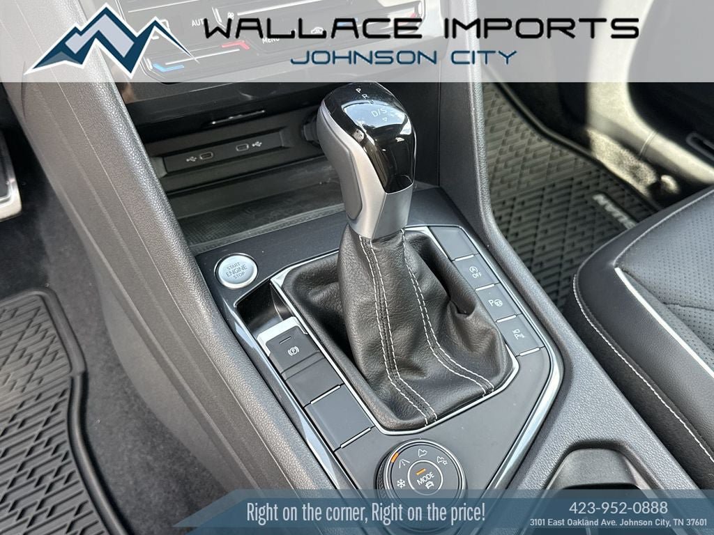 Certified 2024 Volkswagen Tiguan SEL R-Line AWD/4WD image 19