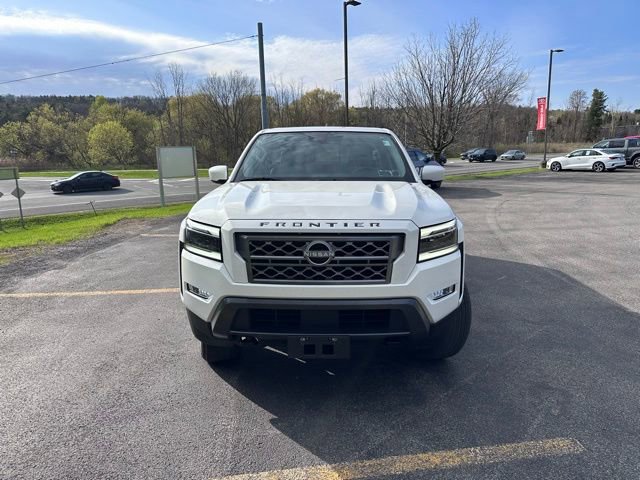 Used 2024 Nissan Frontier SL w/ Technology Package AWD/4WD image 8