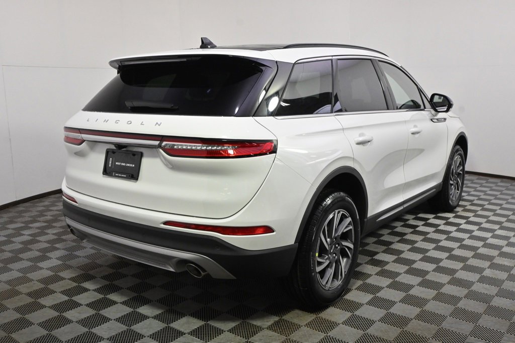 New 2026 Lincoln Corsair Premiere image 6