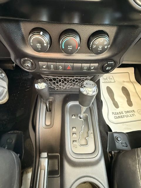 Used 2014 Jeep Wrangler Unlimited Sahara w/ Dual Top Group image 17