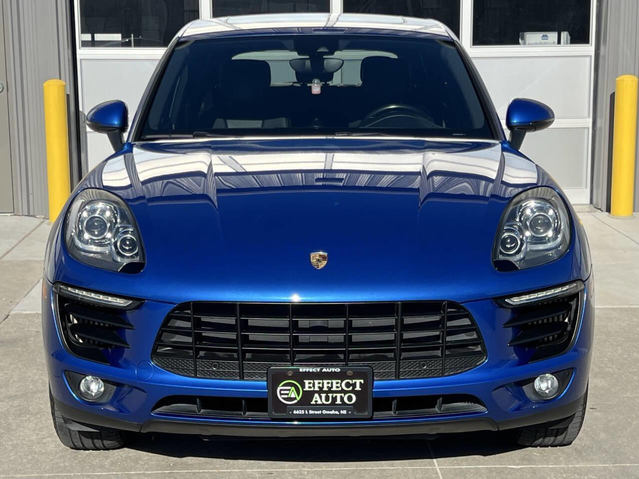 Used 2017 Porsche Macan S AWD/4WD image 4