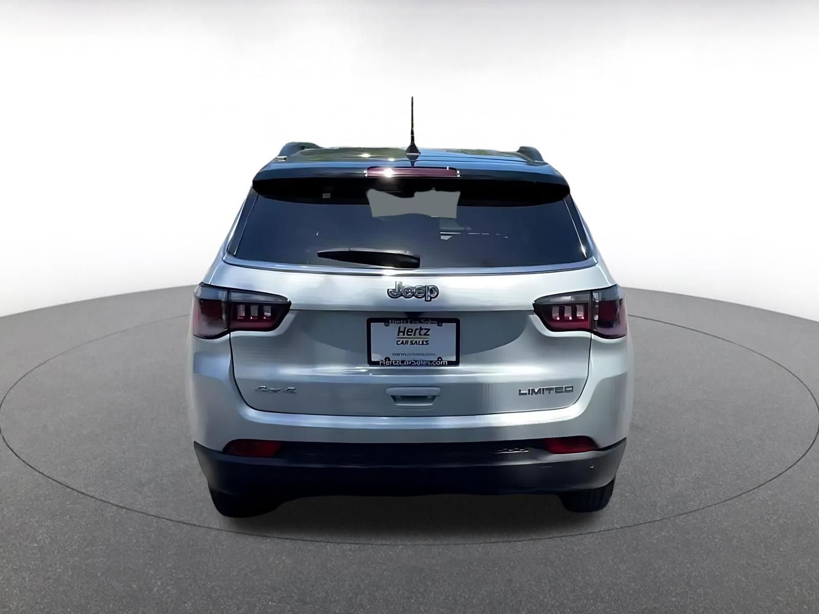 Used 2025 Jeep Compass Limited AWD/4WD image 12