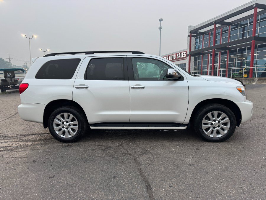 Used 2016 Toyota Sequoia Platinum AWD/4WD image 6