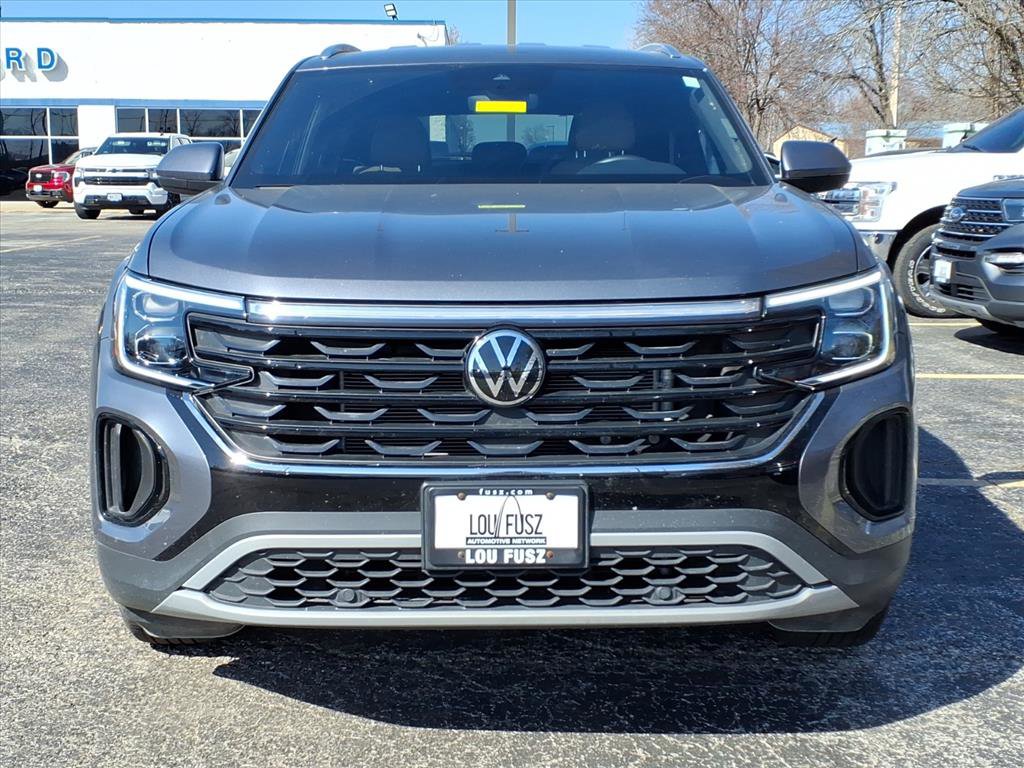 Used 2024 Volkswagen Atlas Cross Sport SE image 33