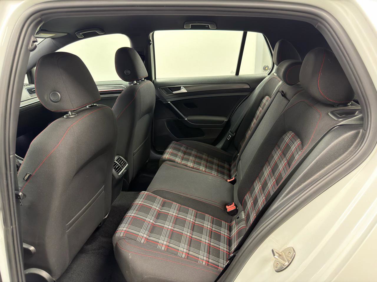 Used 2020 Volkswagen GTI S FWD image 31