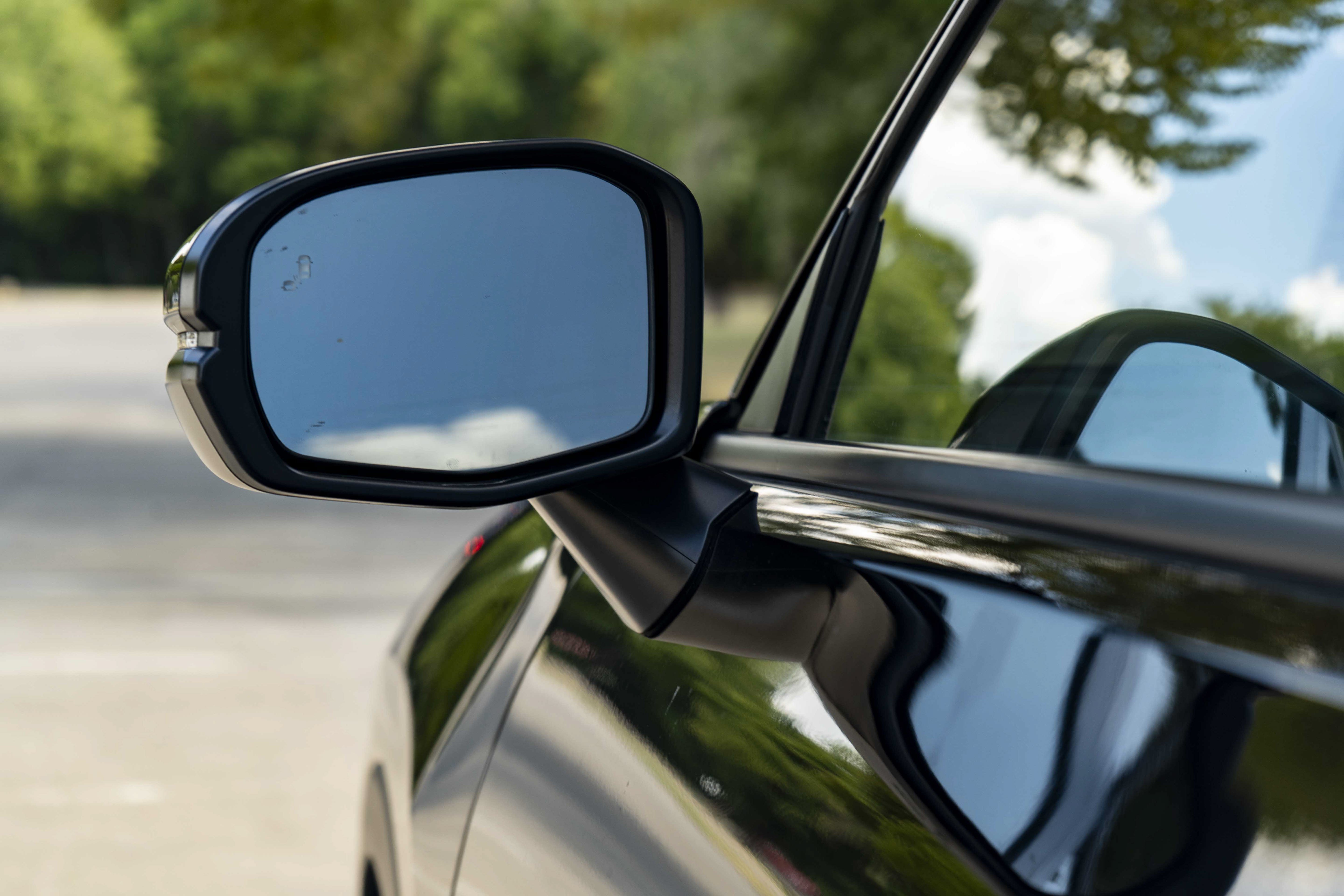 Certified 2025 Honda HR-V Sport image 12