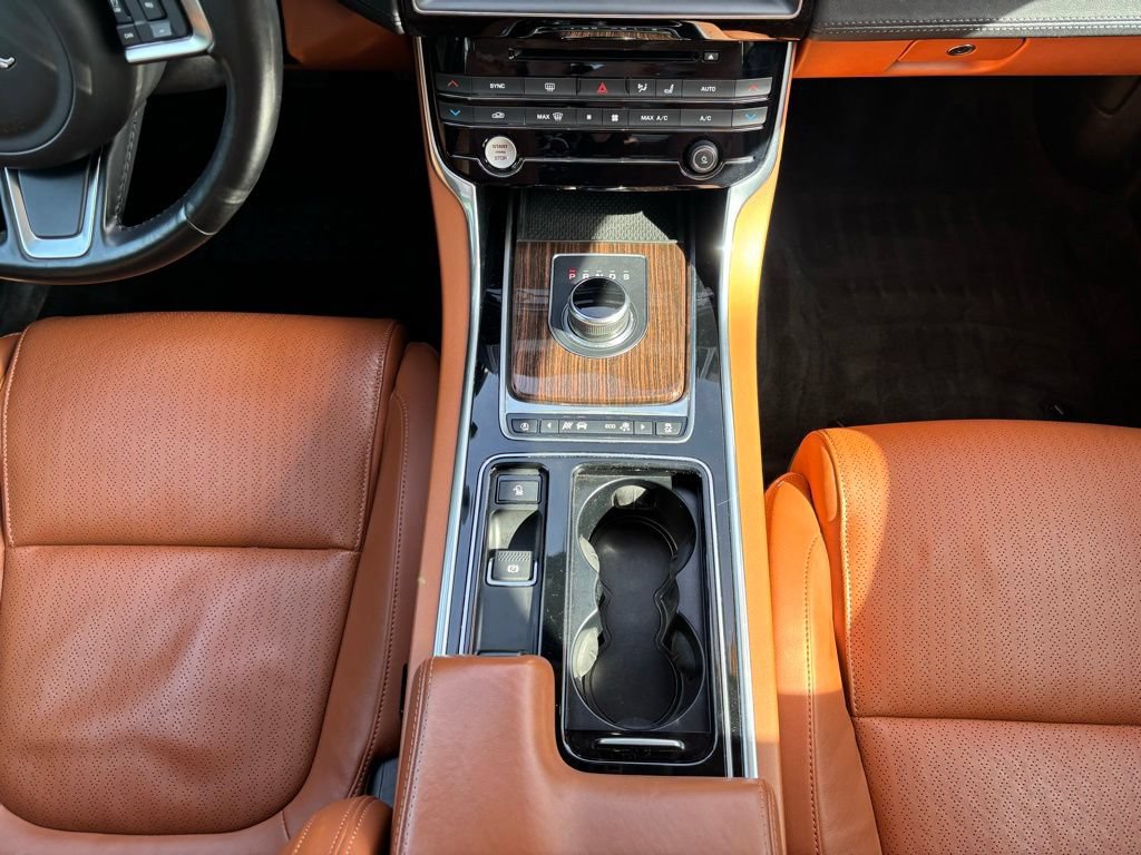 Used 2018 Jaguar XE Portfolio RWD image 19