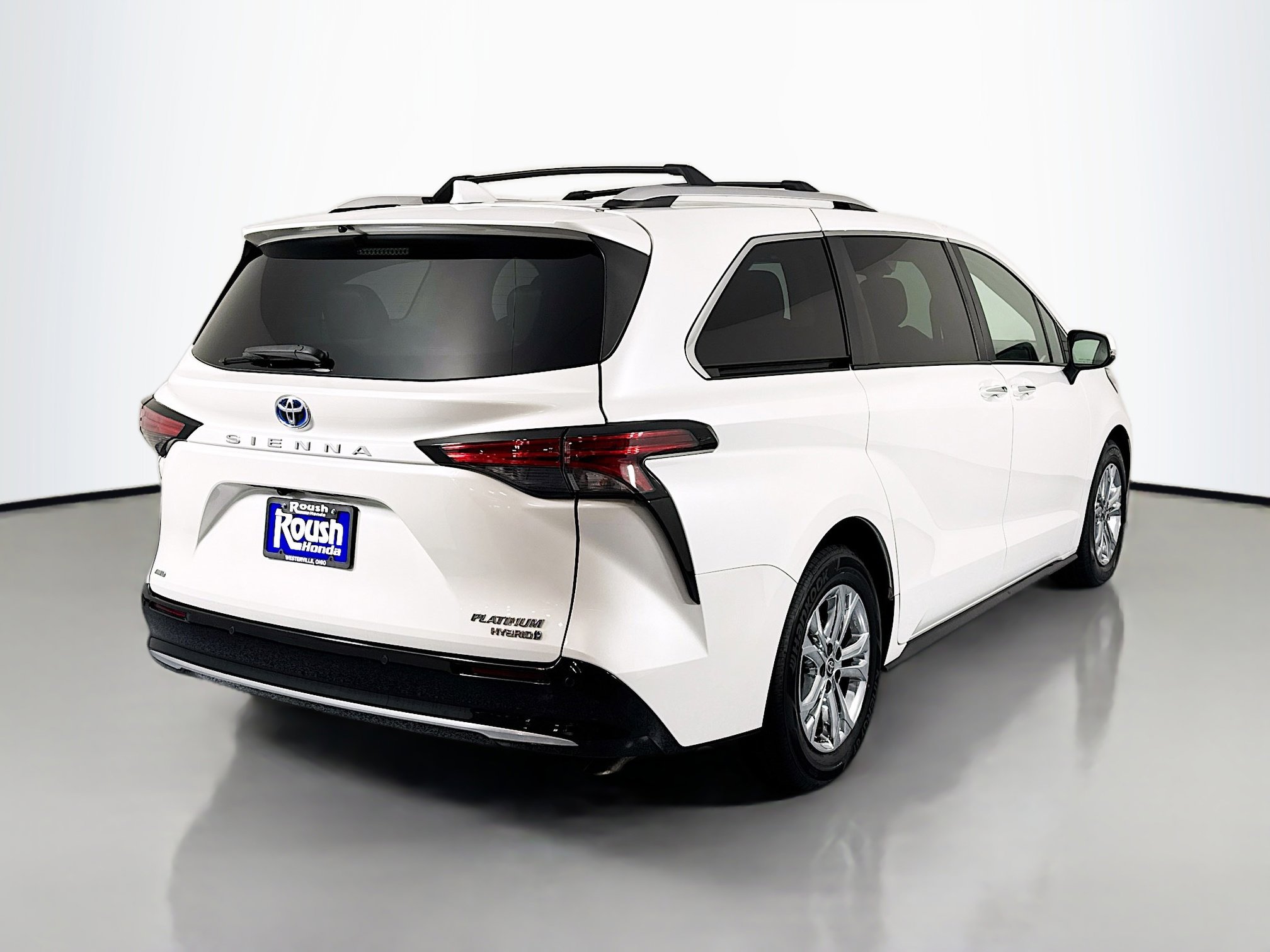 Used 2022 Toyota Sienna Platinum image 5
