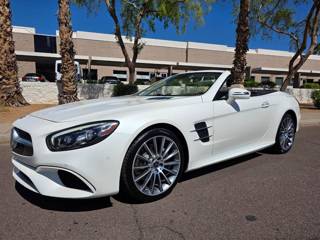 Used 2019 Mercedes-Benz SL 450 w/ Premium Package image 3