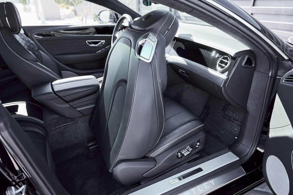 Used 2022 Bentley Continental GT image 39