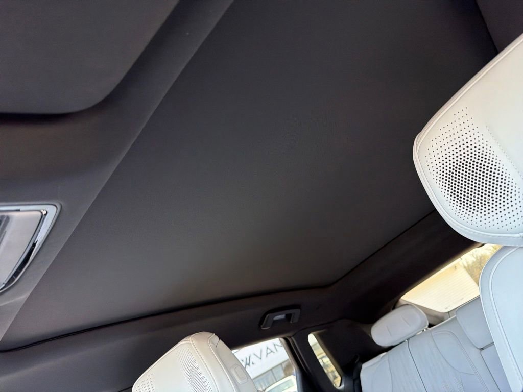 Used 2023 Cadillac Lyriq Luxury image 19