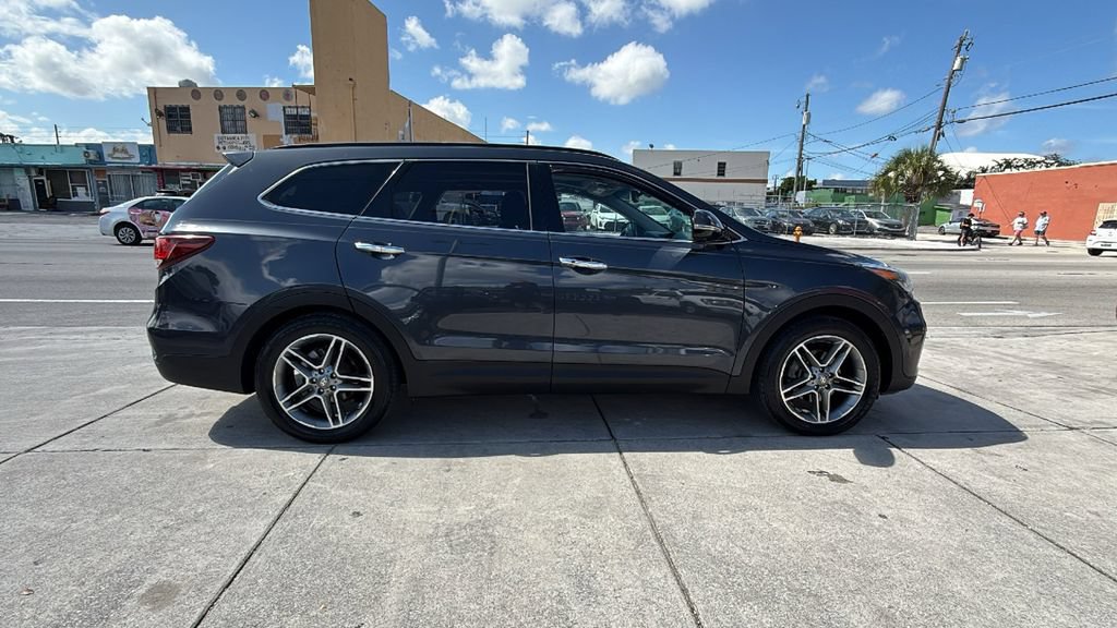 Used 2018 Hyundai Santa Fe FWD image 16