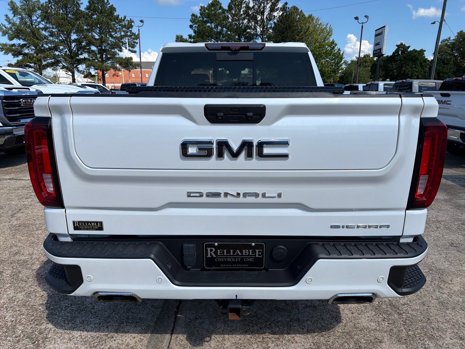 Used 2023 GMC Sierra 1500 Denali Ultimate AWD/4WD image 5
