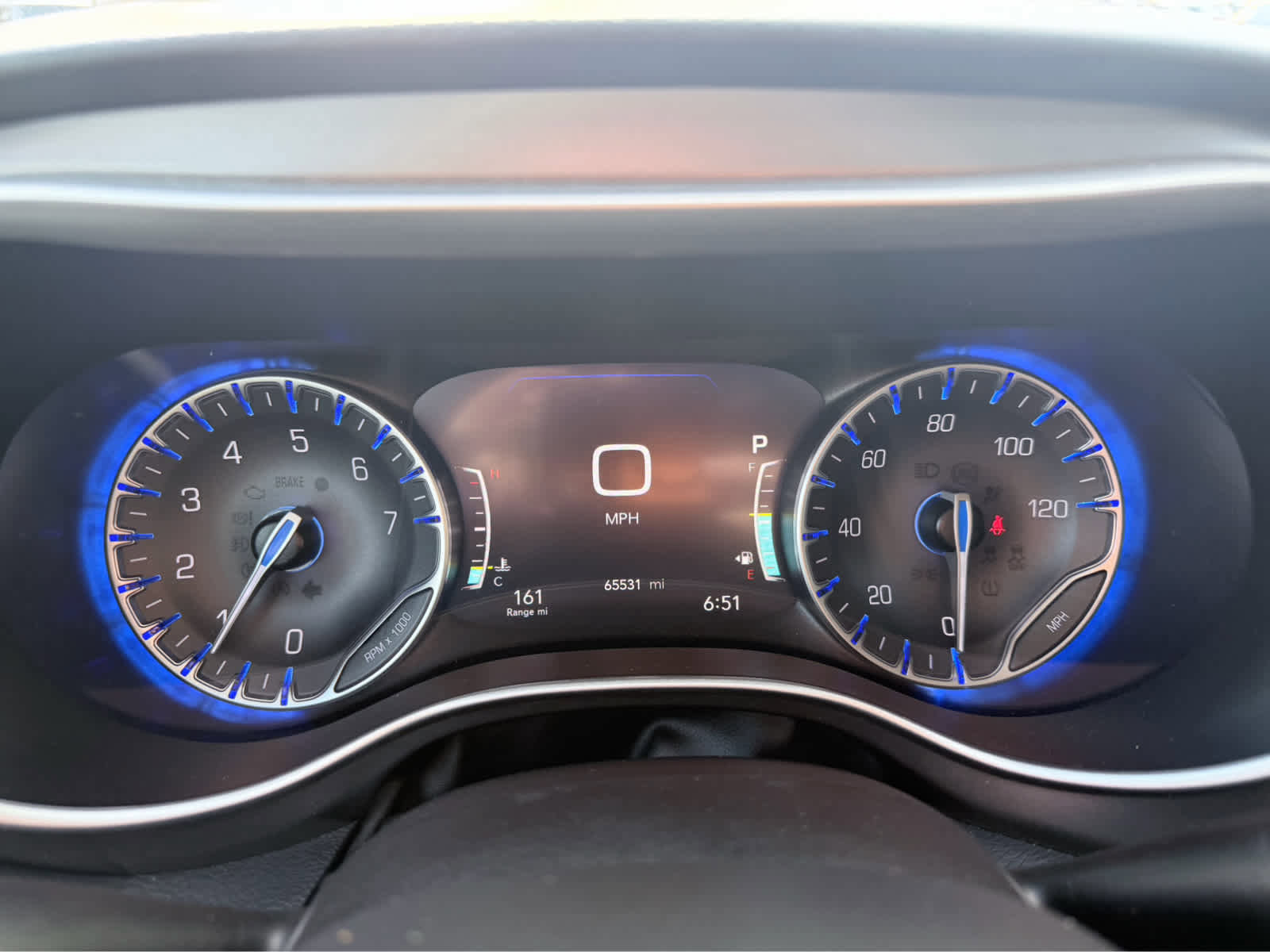 Used 2023 Chrysler Pacifica Touring-L image 25