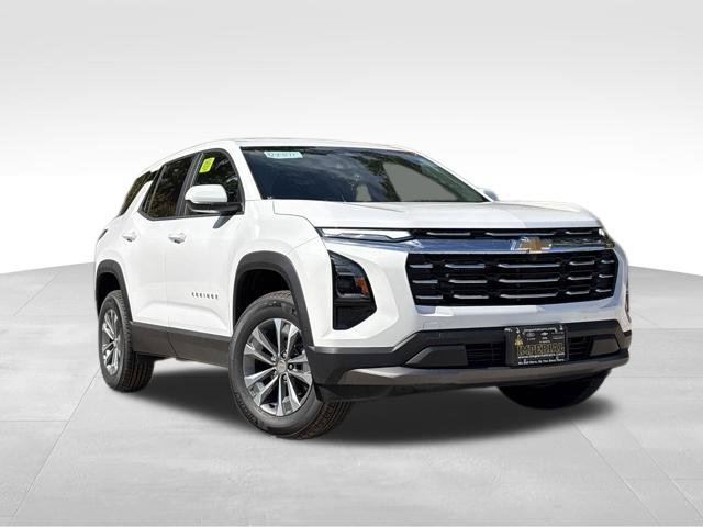 New 2027 Chevrolet Equinox LT w/ LPO, Floor Liner Package AWD/4WD image 2