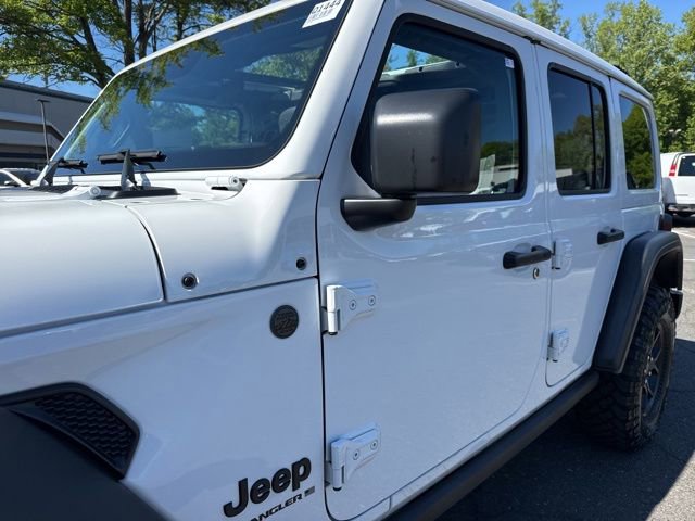 Used 2025 Jeep Wrangler Unlimited Sport AWD/4WD image 4