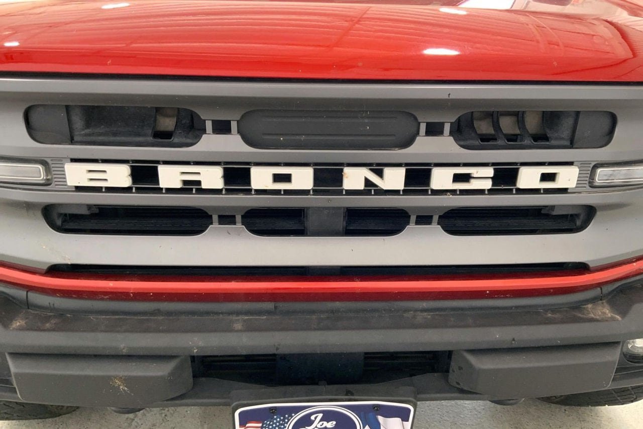 Used 2024 Ford Bronco Big Bend w/ Sasquatch Package AWD/4WD image 27