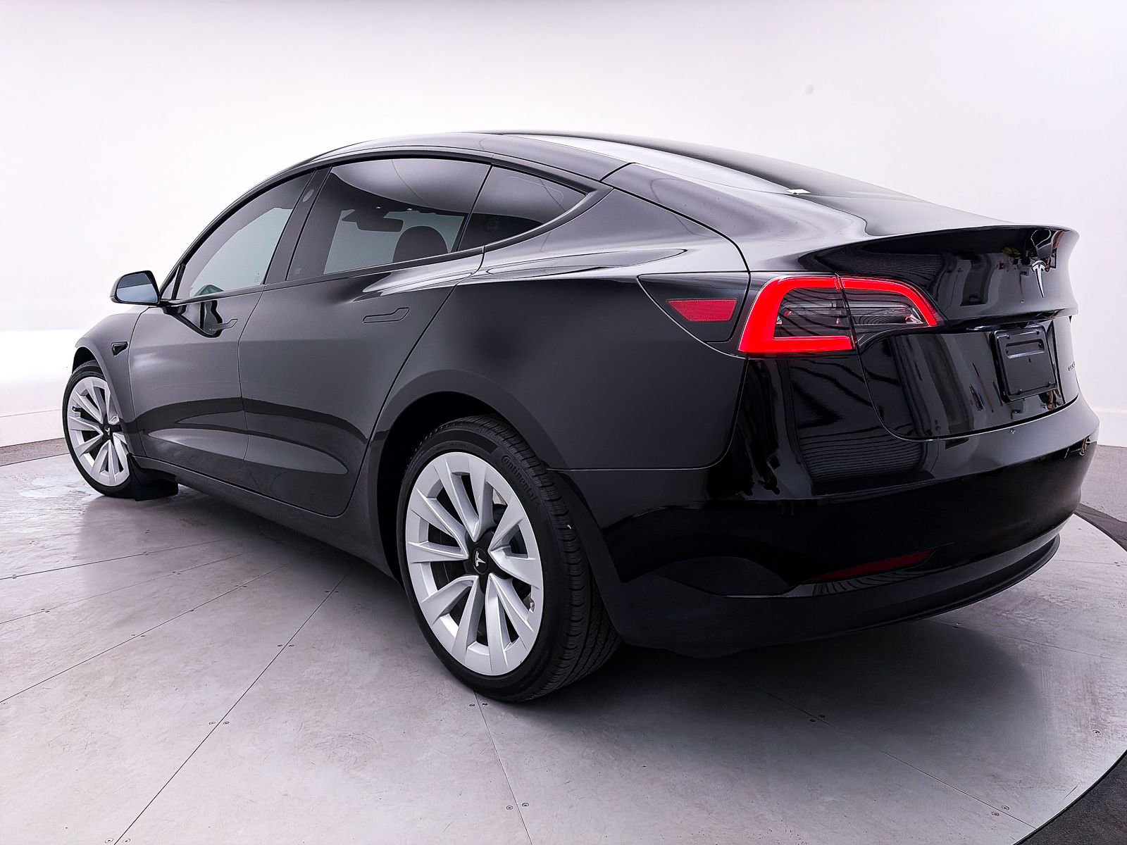 Used 2023 Tesla Model 3 Long Range image 2