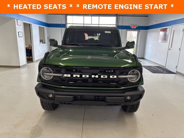 New 2025 Ford Bronco Outer Banks image 2