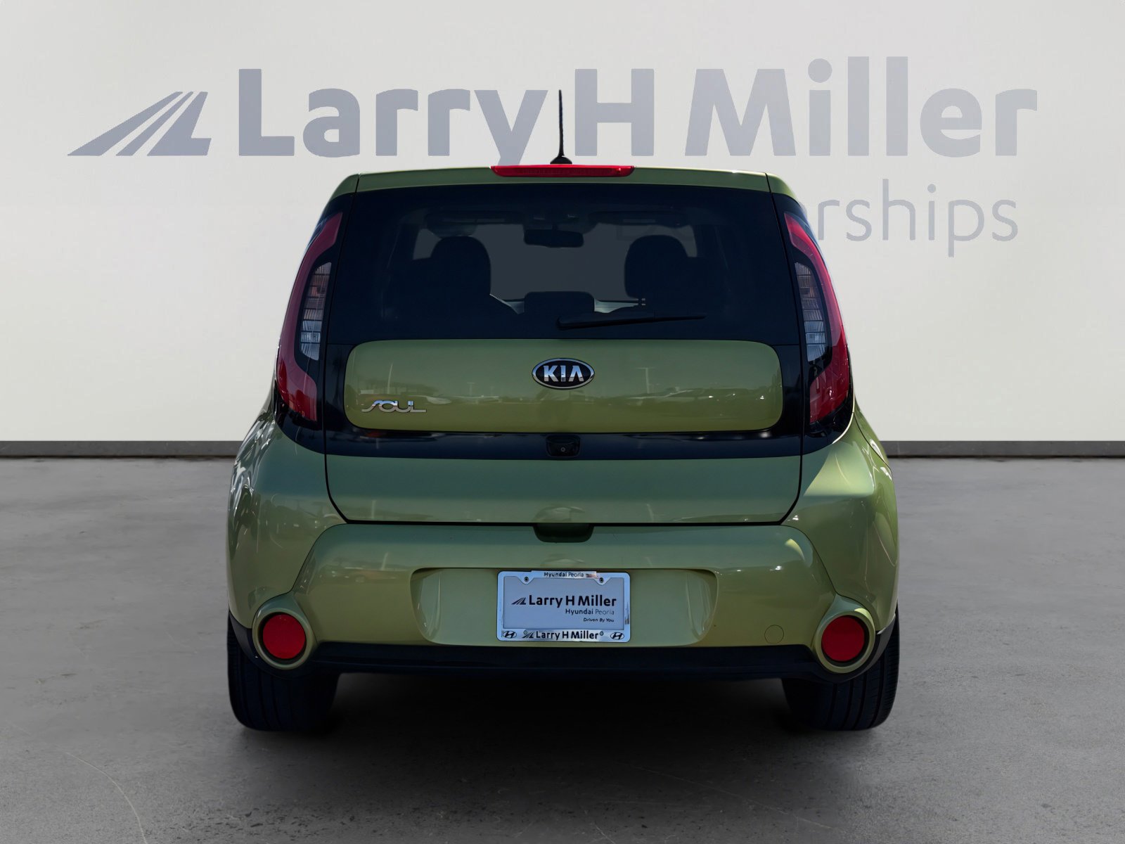 Used 2015 Kia Soul ! image 4