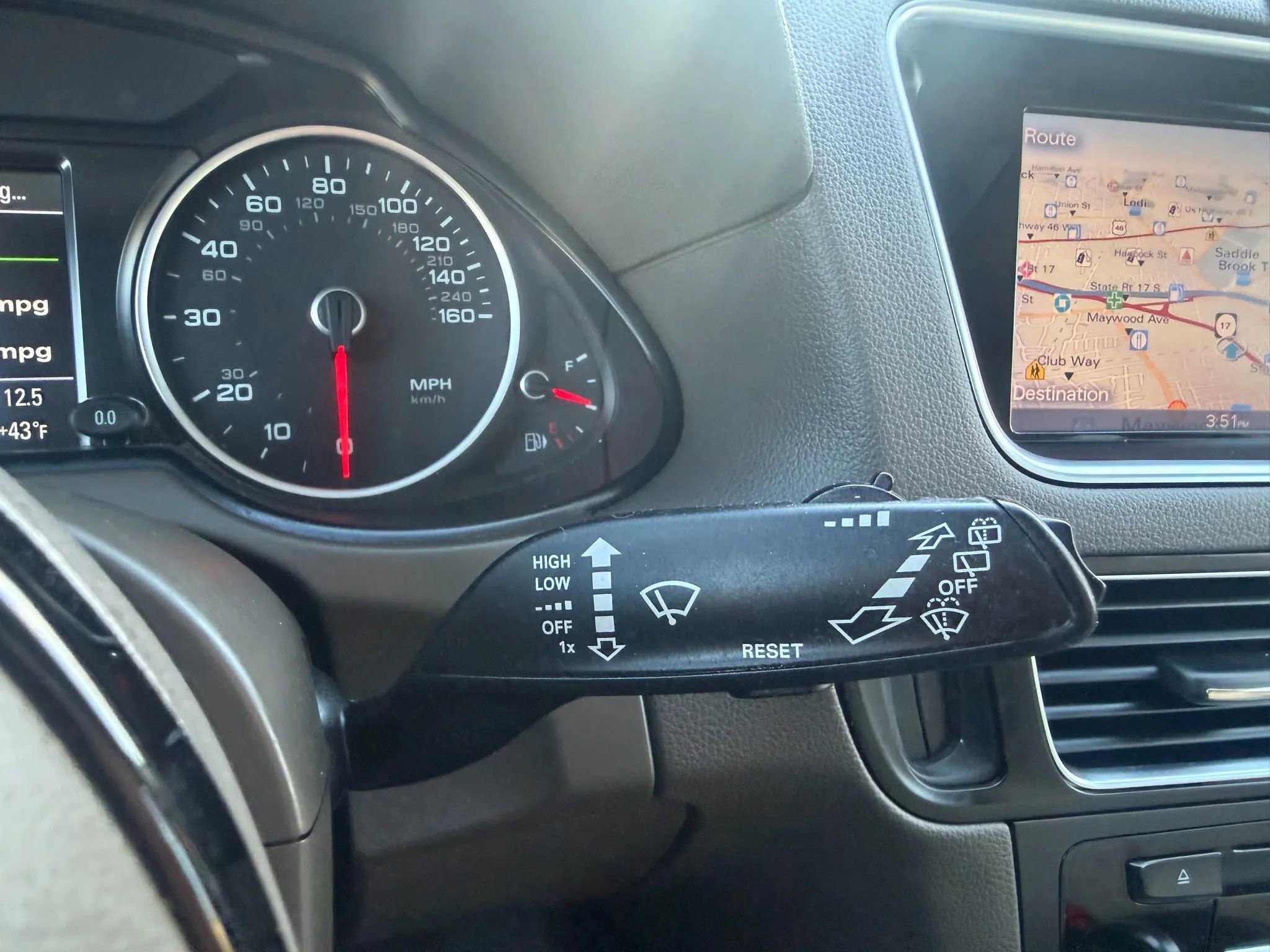 Used 2016 Audi Q5 3.0T Prestige w/ Prestige Package image 23