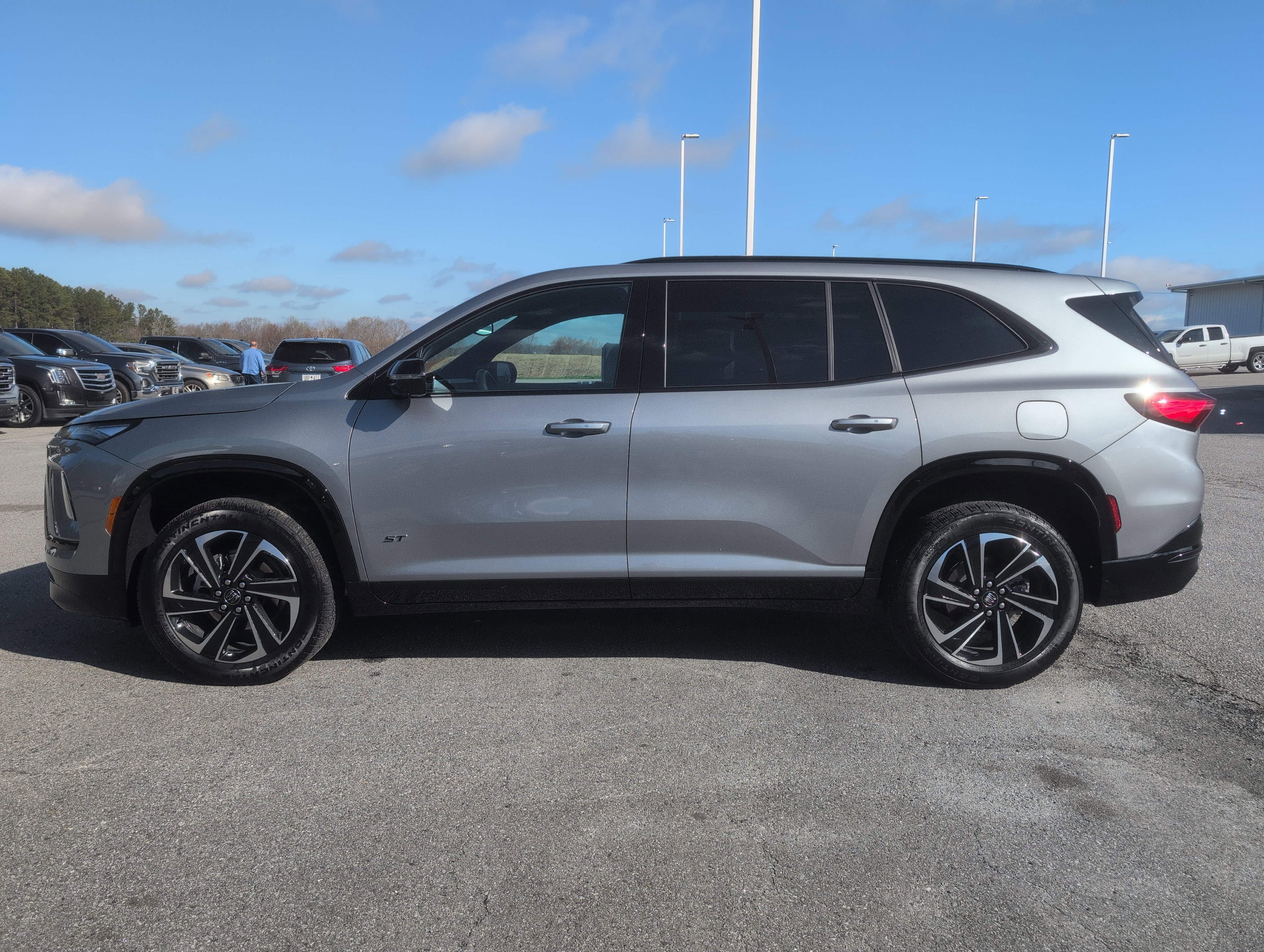 Used 2025 Buick Enclave Sport Touring w/ LPO, Floor Liner Package image 4