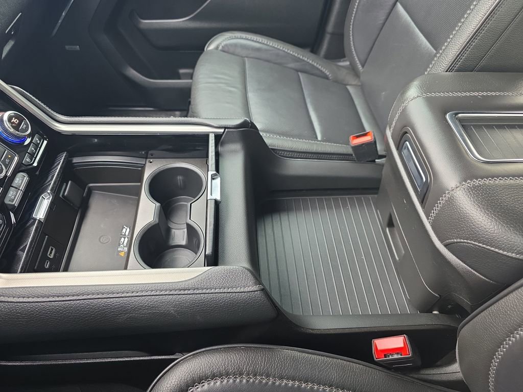 Used 2022 GMC Yukon XL Denali image 23