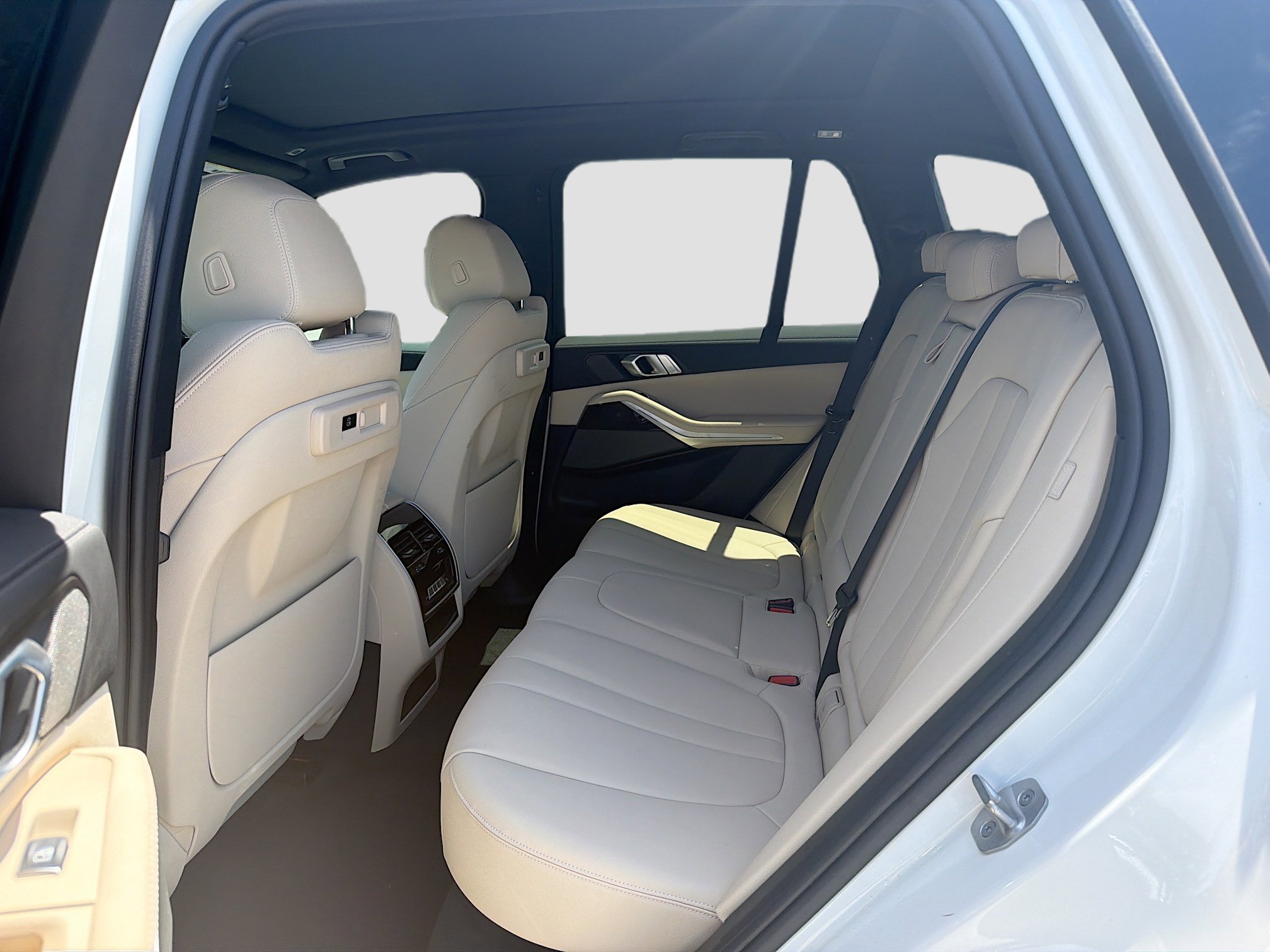 Used 2021 BMW X5 sDrive40i w/ Premium Package image 22